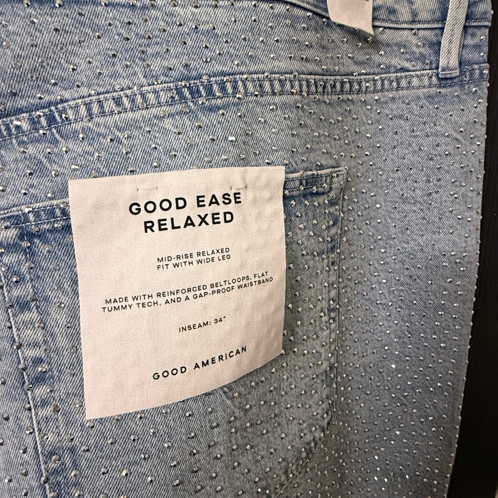 Good American Jeans with Sparkle Accents - Picture 2 of 4